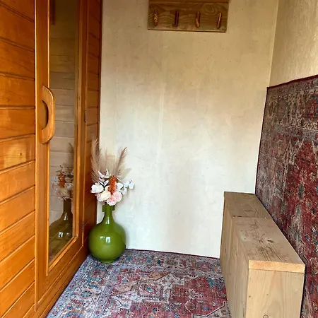 The Sunbird - With Luxurious Bathroom & Sauna Chalet