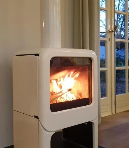 The Sunbird - With Luxurious Bathroom Diessen