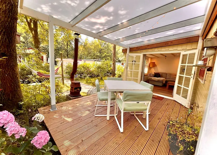 The Sunbird - With Luxurious Bathroom & Sauna * Diessen