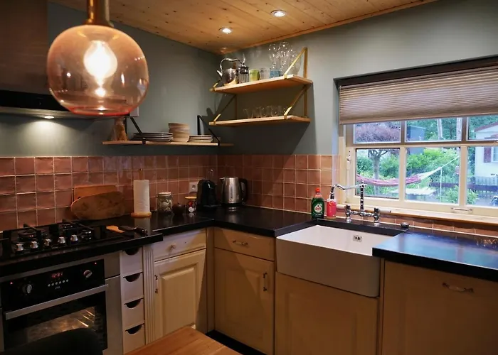 The Sunbird - With Luxurious Bathroom